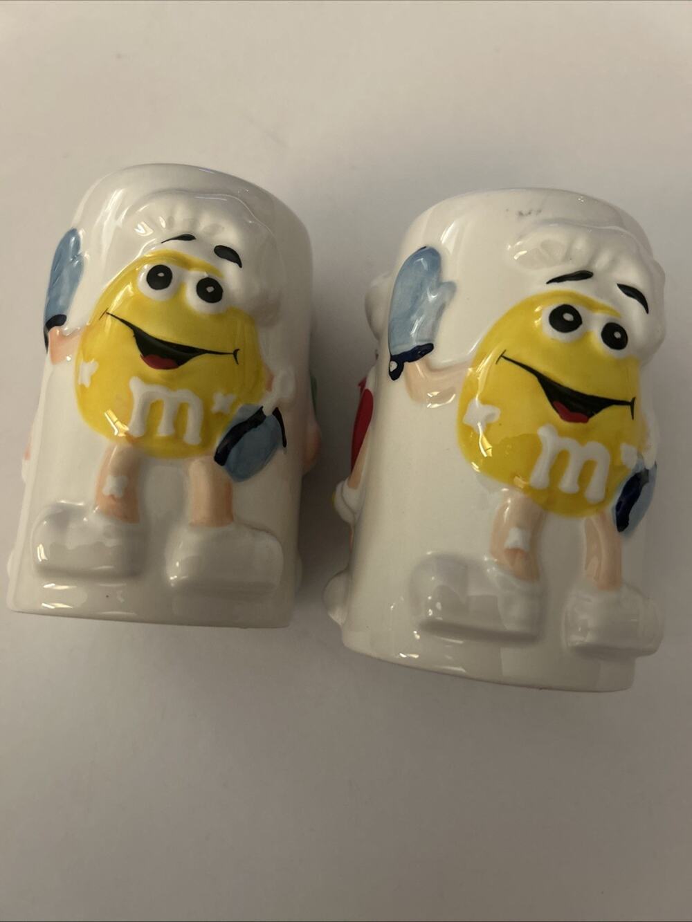 M&Ms Ceramic Salt & Pepper Shakers Red Yellow Green Mars Inc.